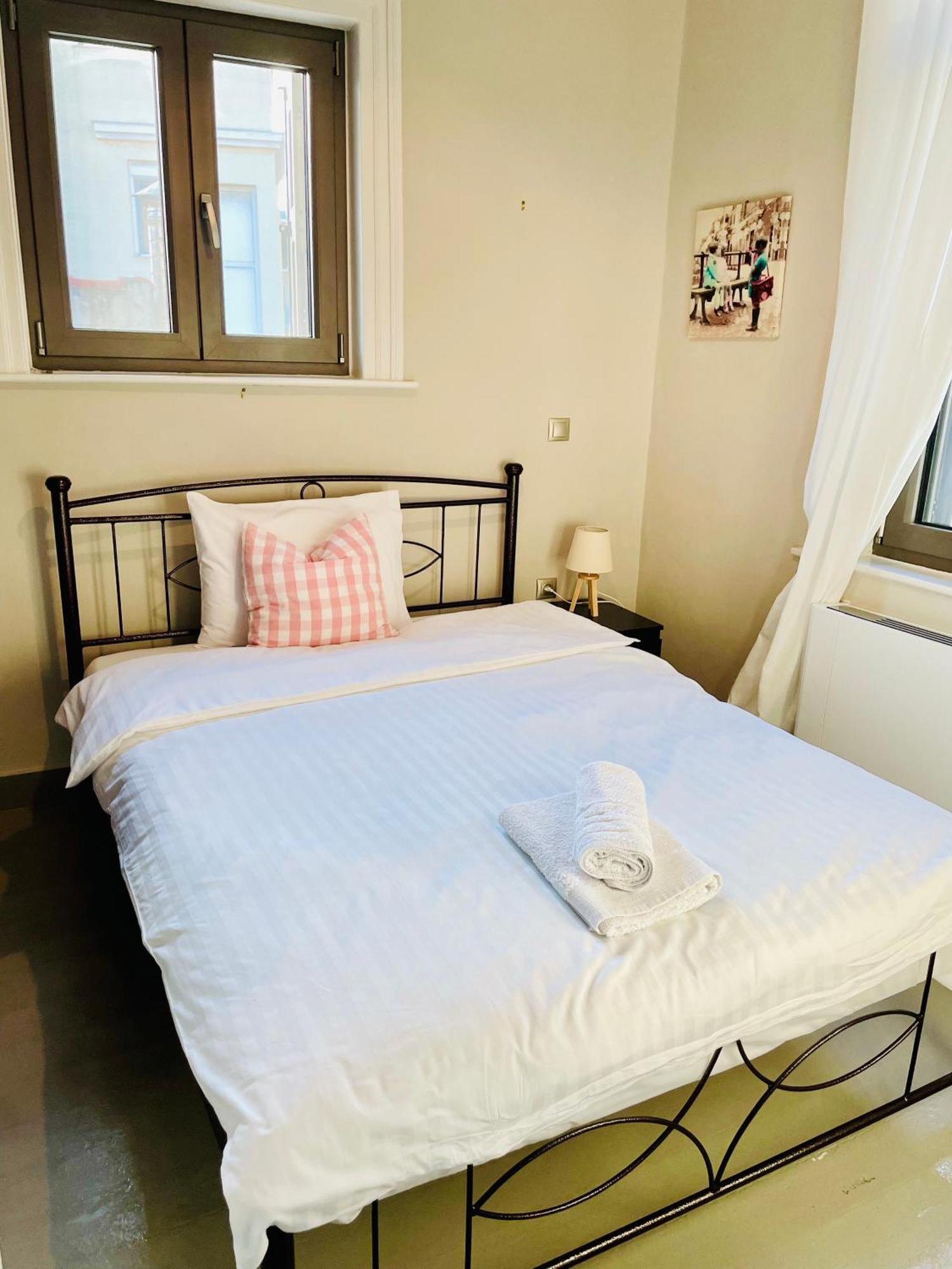 Elia Downtown Eco House Apartment Mytilene ภายนอก รูปภาพ